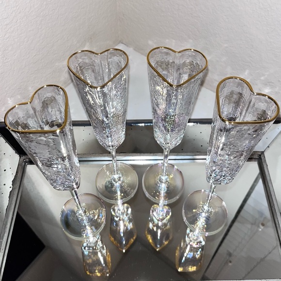4-NIB HEART SHAPED IRIDESCENT TALL CHAMPAGNE GLASSES - Picture 11 of 16